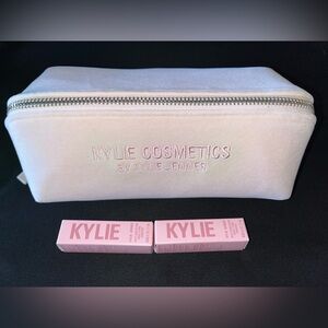 New Kylie Cosmetic Pink Velvet Pouch - Makeup Case - Travel Case Plus Samples